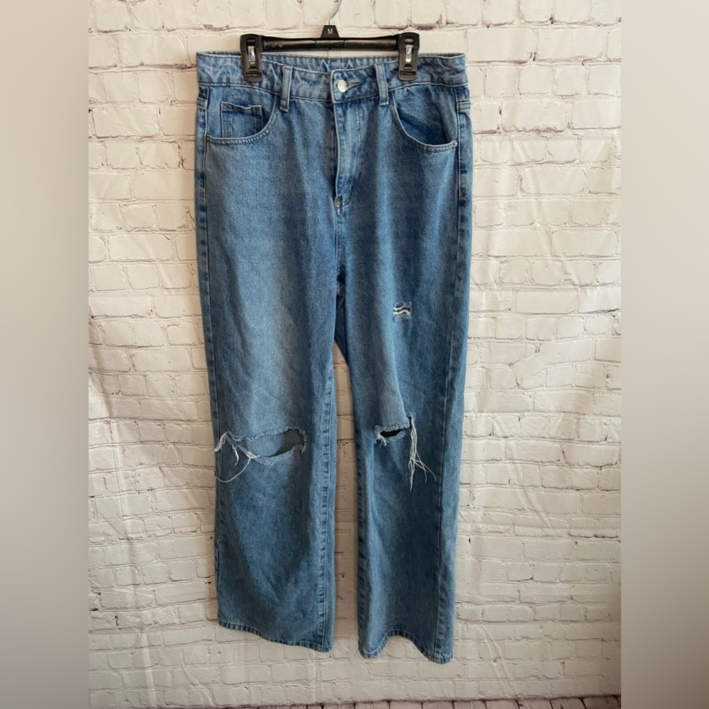Women’s SHEIN High Waisted Medium Wash Distressed Baggy Jean Size L (32in)